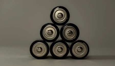 布局鋰電池負極材料領(lǐng)域 福鞍股份擬收購天全福鞍100％股權(quán)