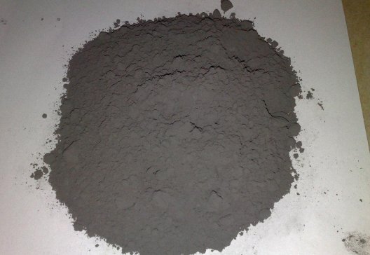 磷酸鐵鋰龍頭巨虧！